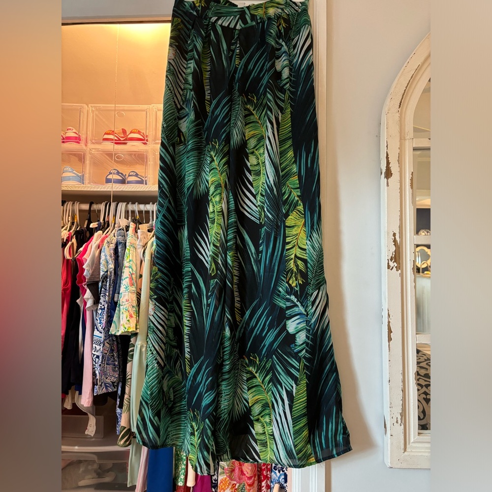 Tropical wide leg pants - like new! Sz Small